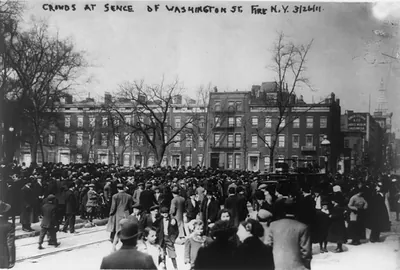 Triangle Waist Co. fire, N.Y.C.--Crowds at sence [i.e. scene] of Washington St. fire, N.Y.