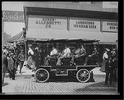 [Seeing Chicago, auto at Monroe near State, Chicago, Ill.]