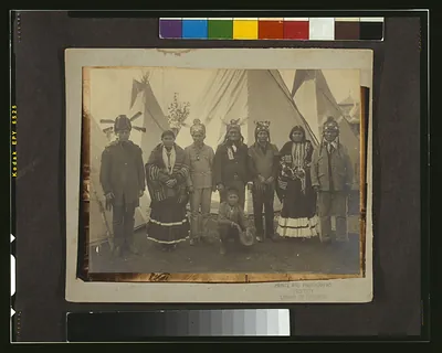 Geronimo and Apaches at the St. Louis Fair
