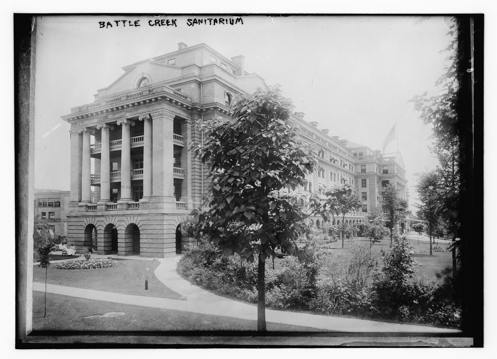 Battle Creek Sanitarium, n/a — historic photograph