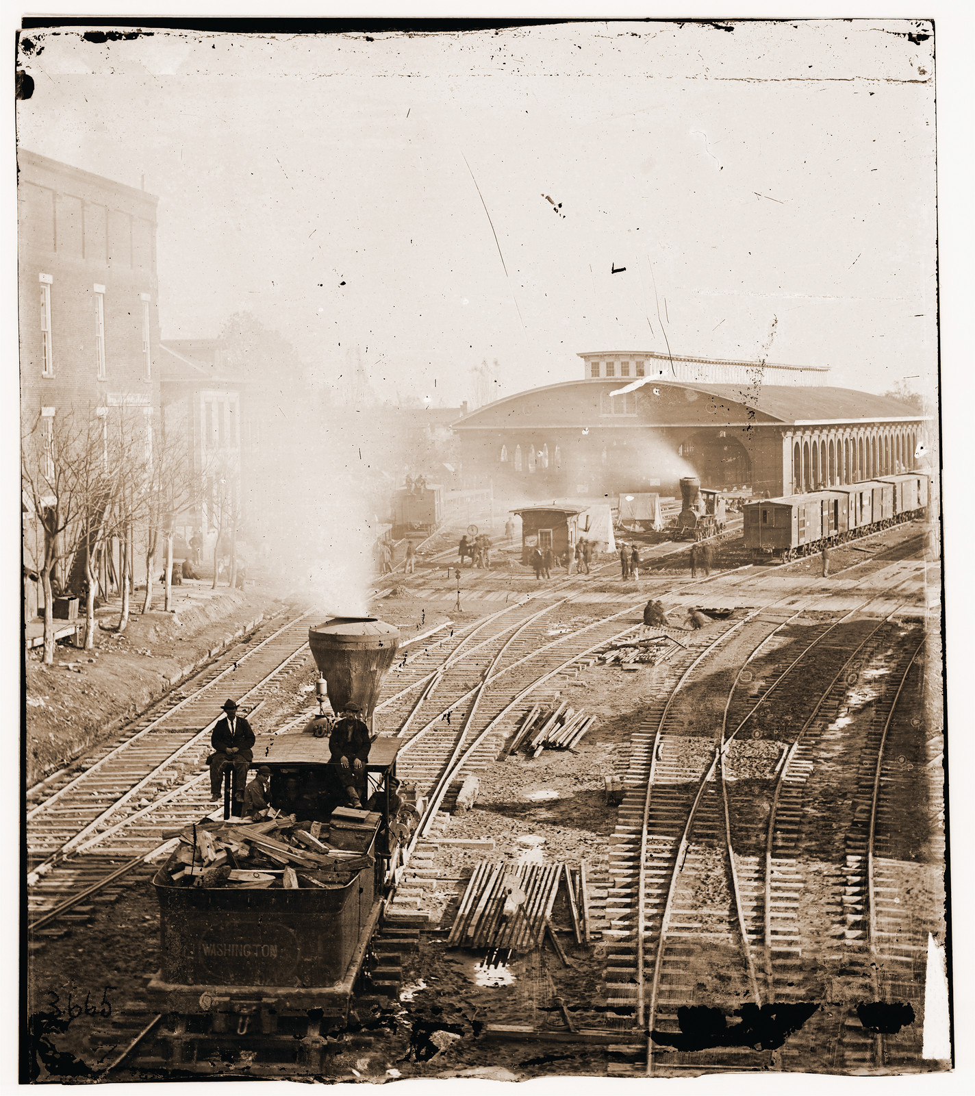 Atlanta Georgia. Railroad yards, 1864 — historic photograph