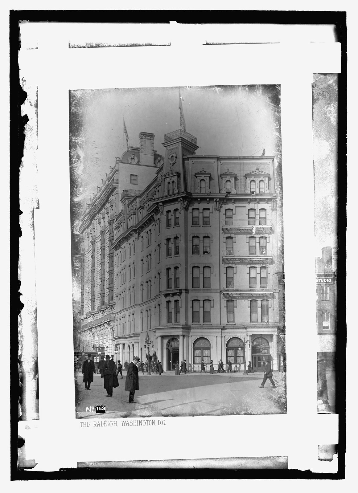 The Raleigh Hotel, Washington, D.C., [between 1909 and 1923] — historic photograph