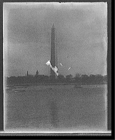 [Washington, D.C., the Monument & Bureau of Engraving]