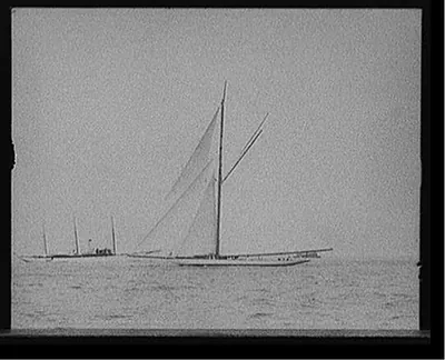 Shamrock III before the start, Aug. 20, 1903