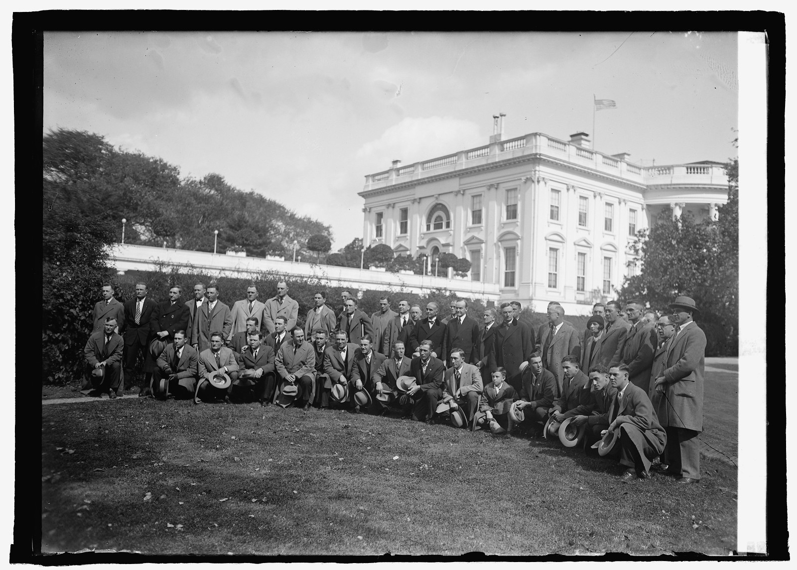 Pittsburgh baseball team with Coolidge, 10/10/25, [19]25 October 10. — historic photograph