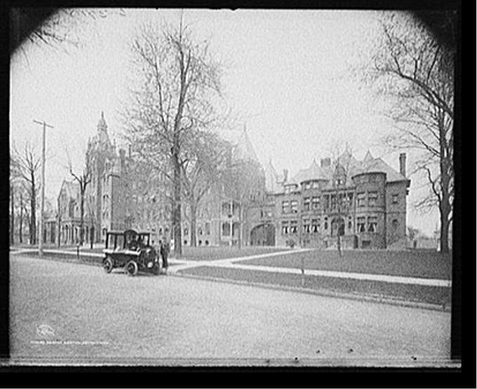 Harper Hospital, Detroit, Mich., c1906. — historic photograph