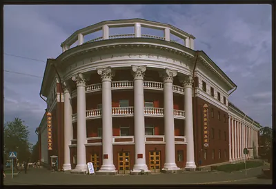 Hotel Severnaya with columned neoclassical facade