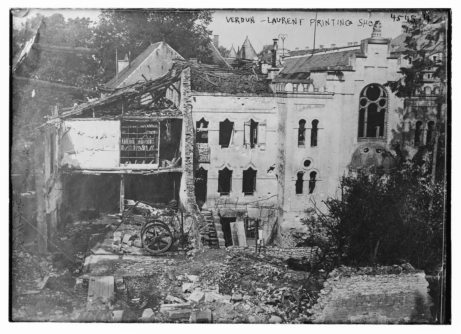 Verdun -- Laurent print shop, n/a — historic photograph