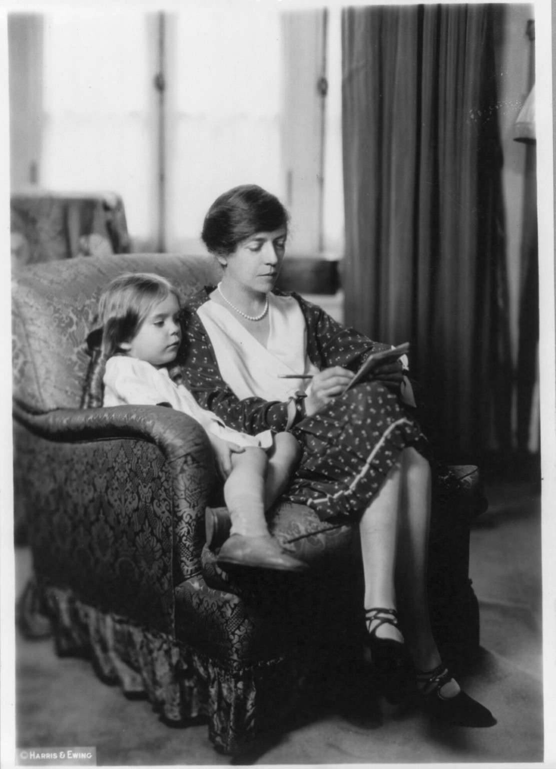 Alice (Roosevelt) Longworth, 1884-, c1929 Aug. 8. — historic photograph