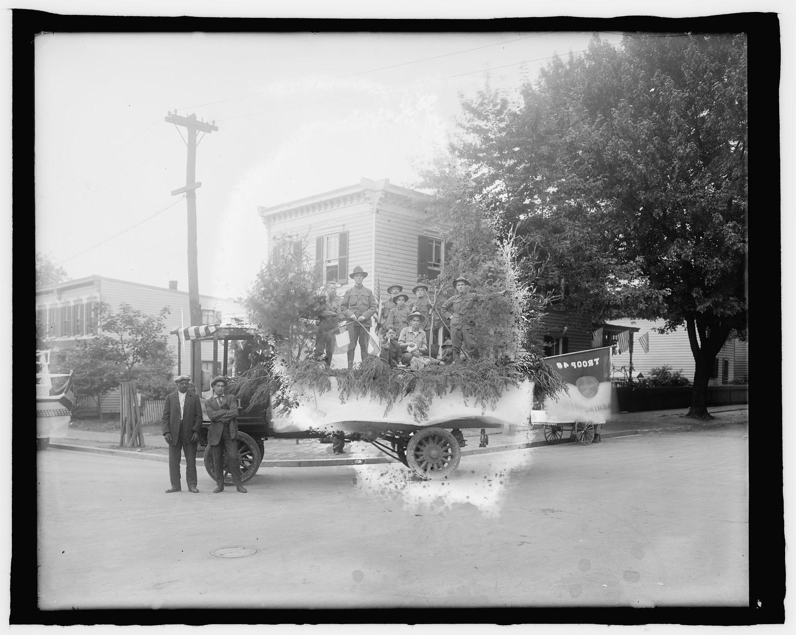 [Parade float: troop 248, Washington, D.C.], [between 1910 and 1920] — historic photograph