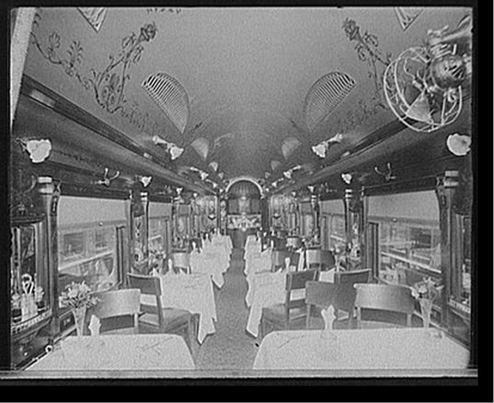 Dining car, D.L. & W. R.R. [Delaware, Lackawanna and Western Railroad], [between 1900 and 1905] — historic photograph