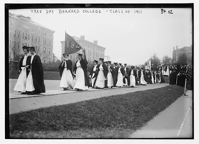 Barnard College. Academic procession on Tree Day, Class of 1911, New York