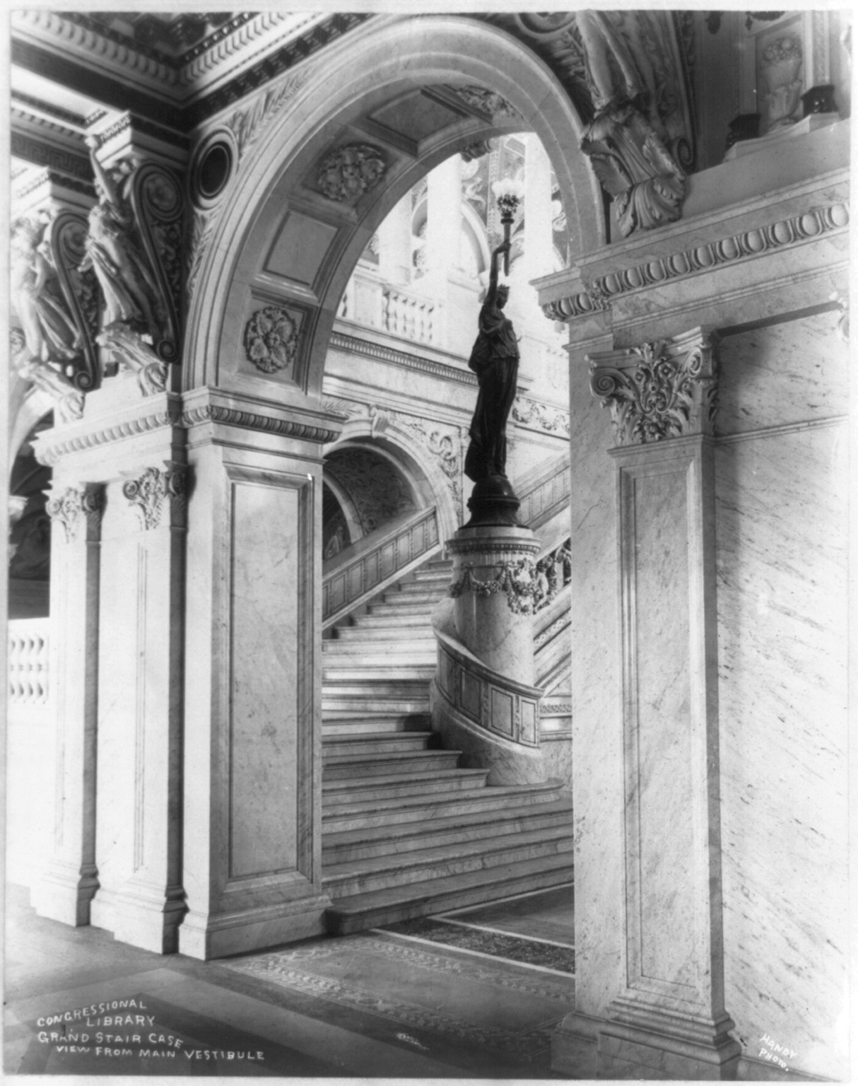 Library of Congress. Interior. Great Hall (detail) — historic photograph