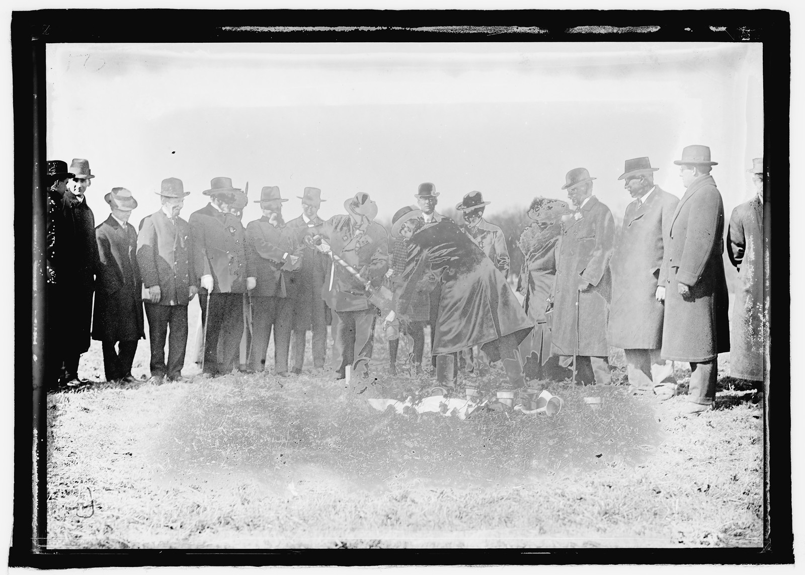 (Sec. Daniels shown) Breaking ground for Arlington Ampitheater, [Va.], March 1915, 915 March. — historic photograph