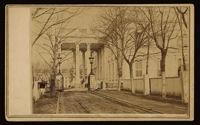 [Northwest facade of the White House] / Bell & Brother, Photographers.