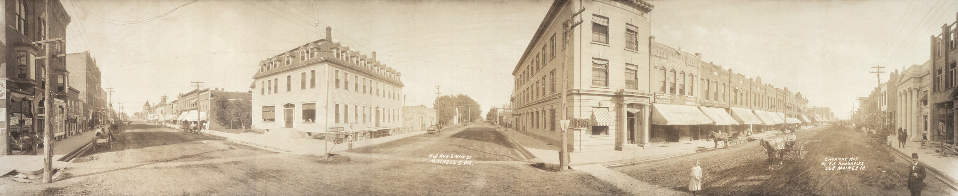 3rd Ave. & Main St., Mitchell, South Dakota, 1907, 1907 — historic image