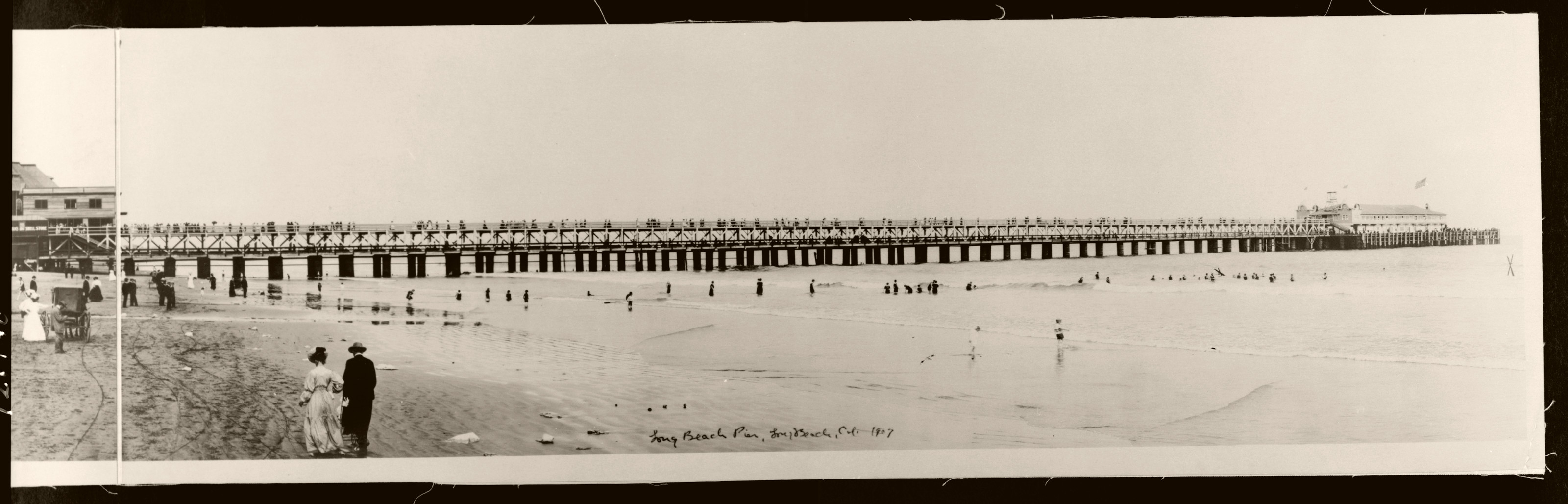 Long Beach pier, Long Beach, Cal., c1907. — historic photograph