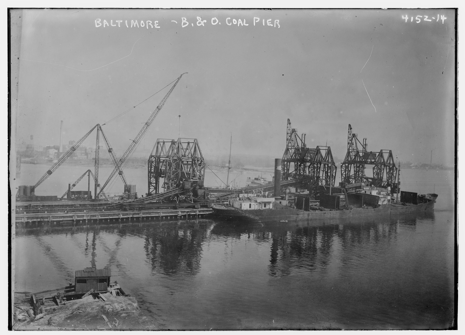 Baltimore -- B & O Coal Pier, n/a — historic photograph
