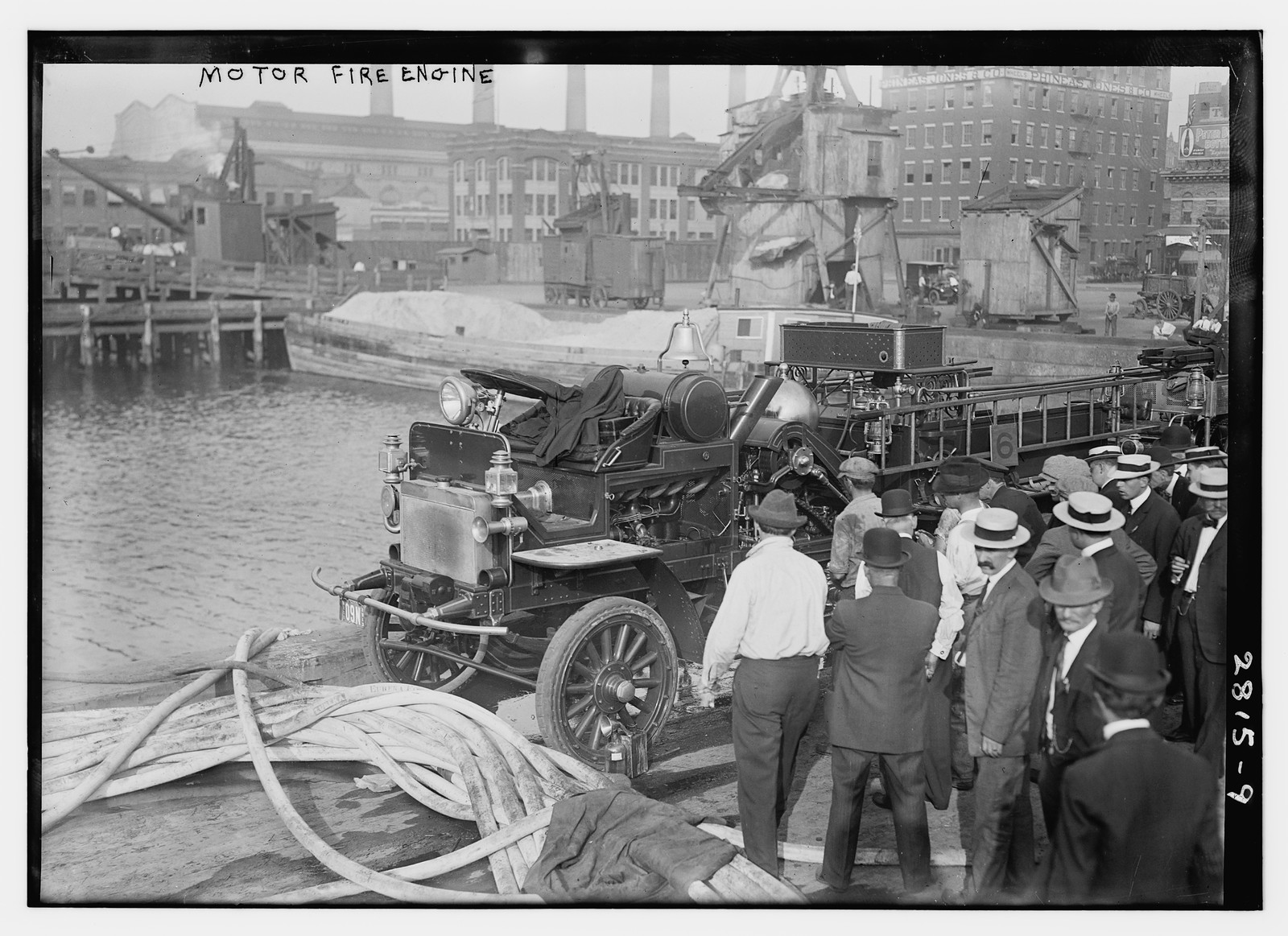 Motor fire engine, n/a — historic photograph