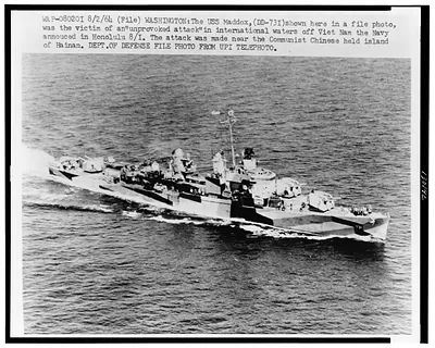 [U.S.S. Maddox (DD-731) at sea]