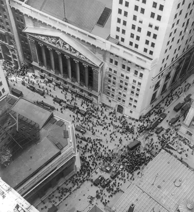 [New York (City) - Wall Street - aerial view looking down on stock exchange and corner]