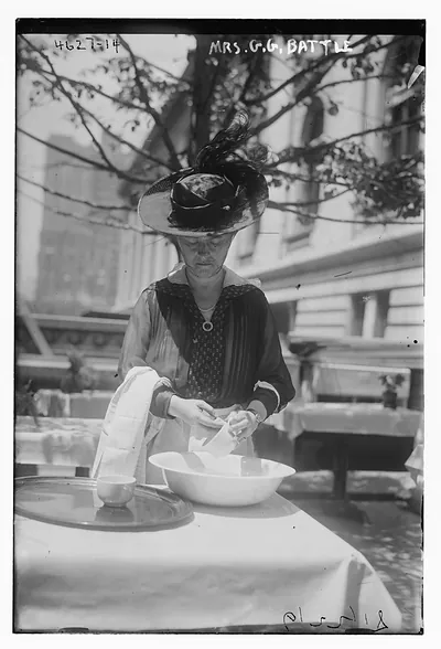 Mrs. G.G. Battle