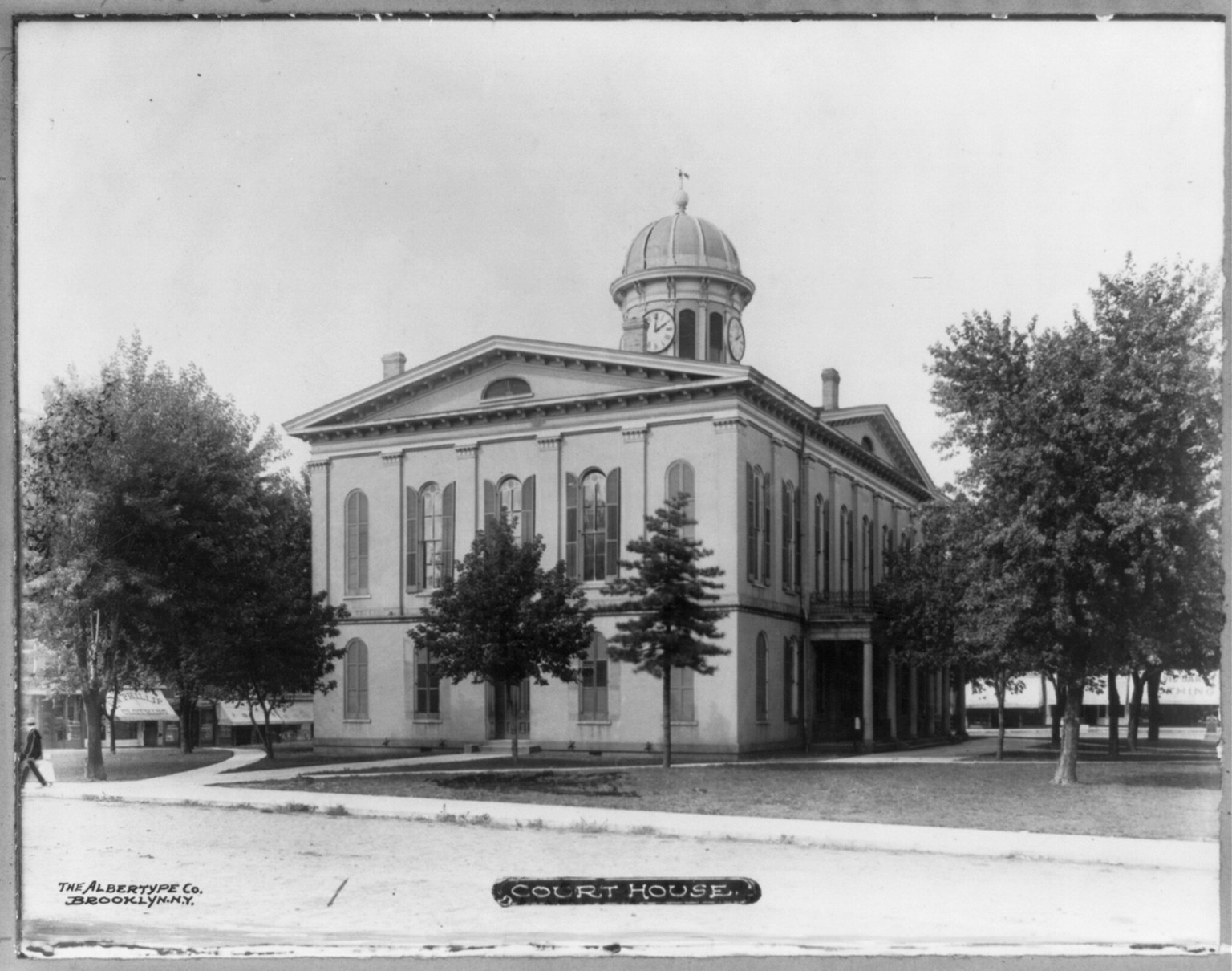 [Audrain County] Court House, [Mexico, Mo.], [no date recorded on caption card] — historic photograph