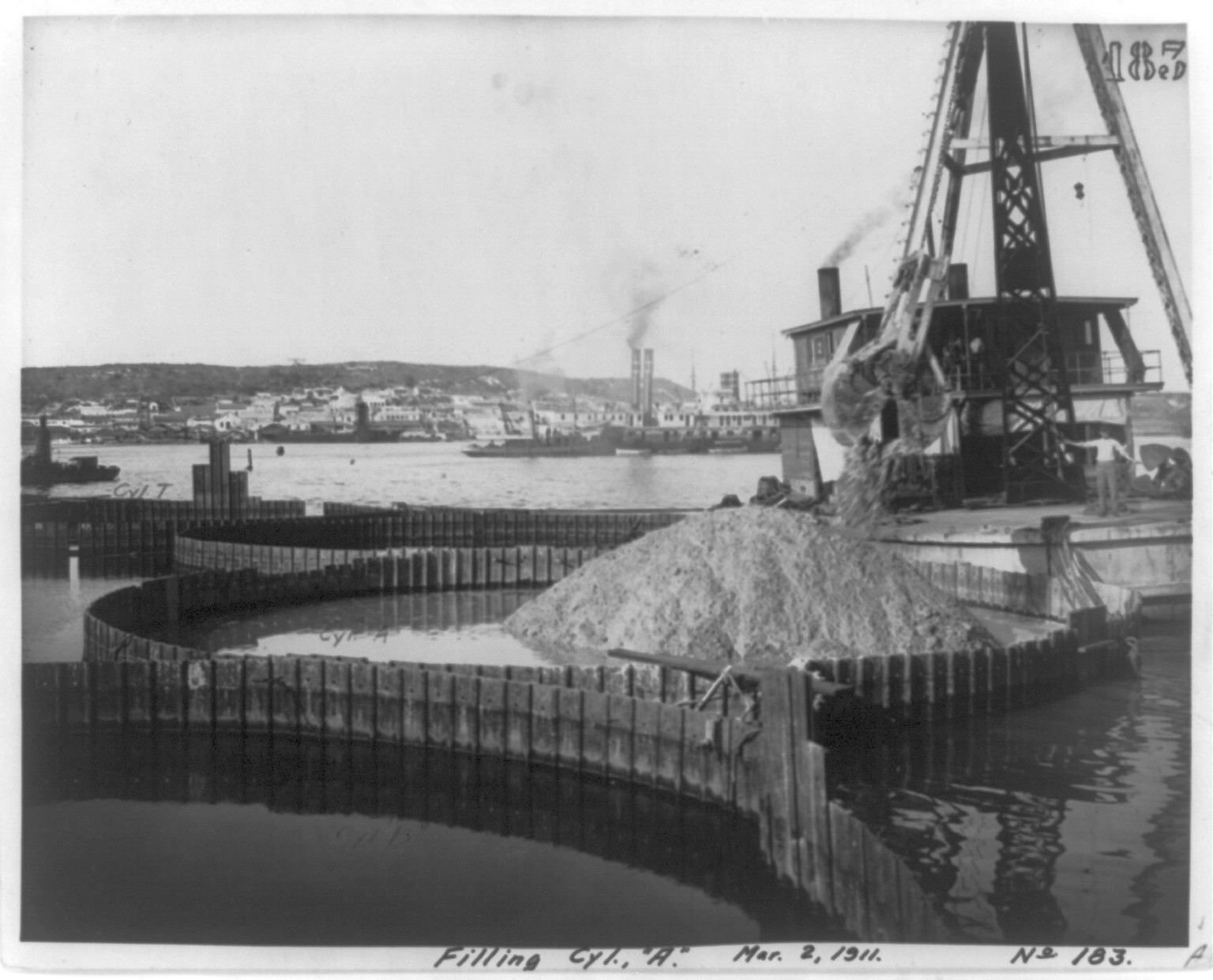 [Raising the wreck of the U.S.S. MAINE in Havana harbor], 1911 March 2. — historic photograph