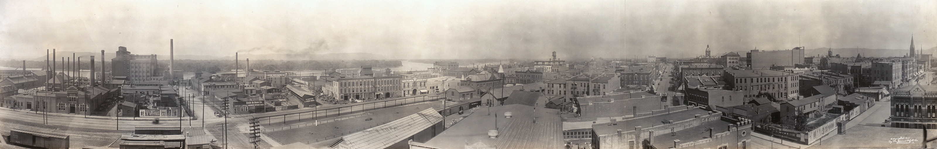 Panoramic view of La Crosse, Wisconsin, 1911, 1911 — historic image