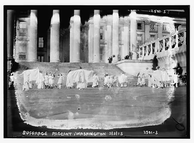 Suffrage pageant - Wash., 1913