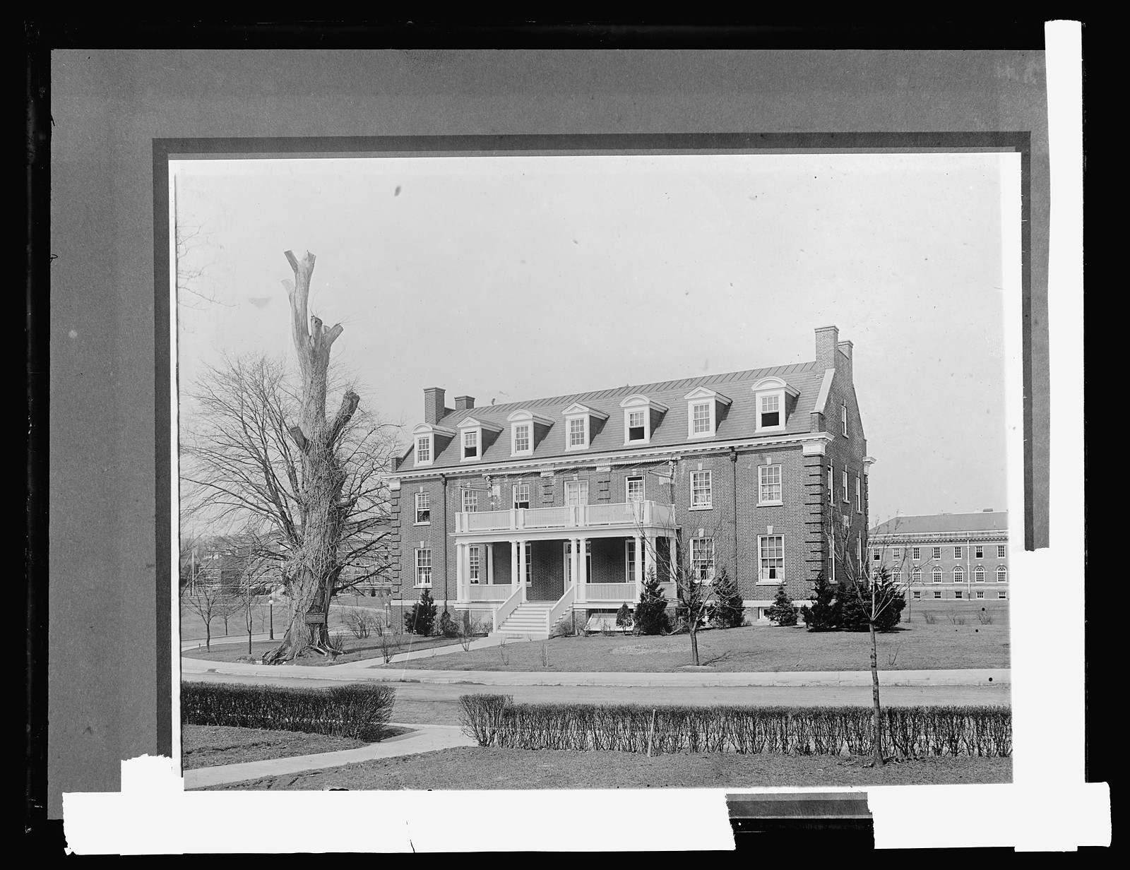 Walter Reed Hospital, [Washington, D.C.], nurses home, [between 1916 and 1917] — historic photograph