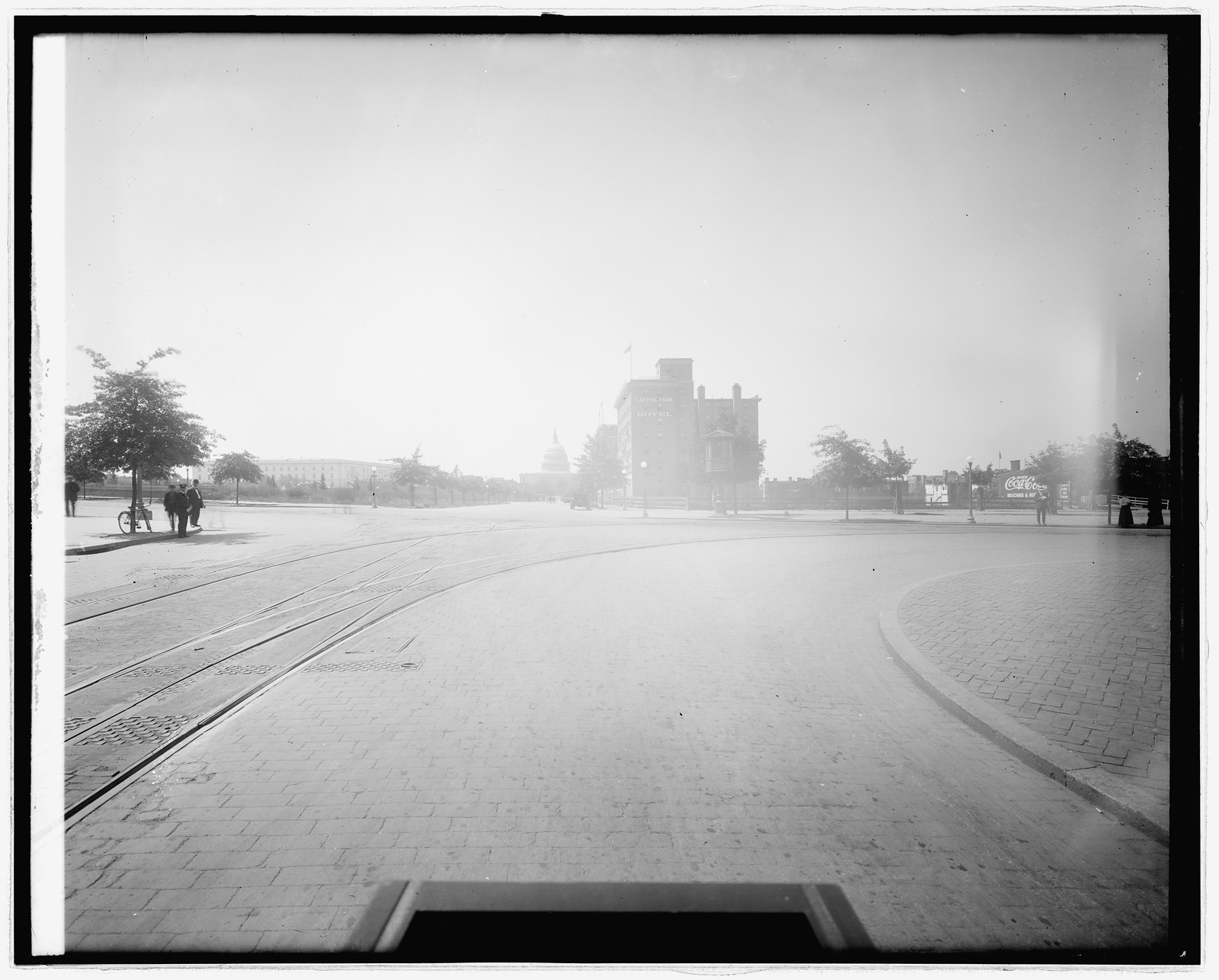 Union Station, [Washington, D.C.], plaza, [between 1910 and 1926] — historic photograph