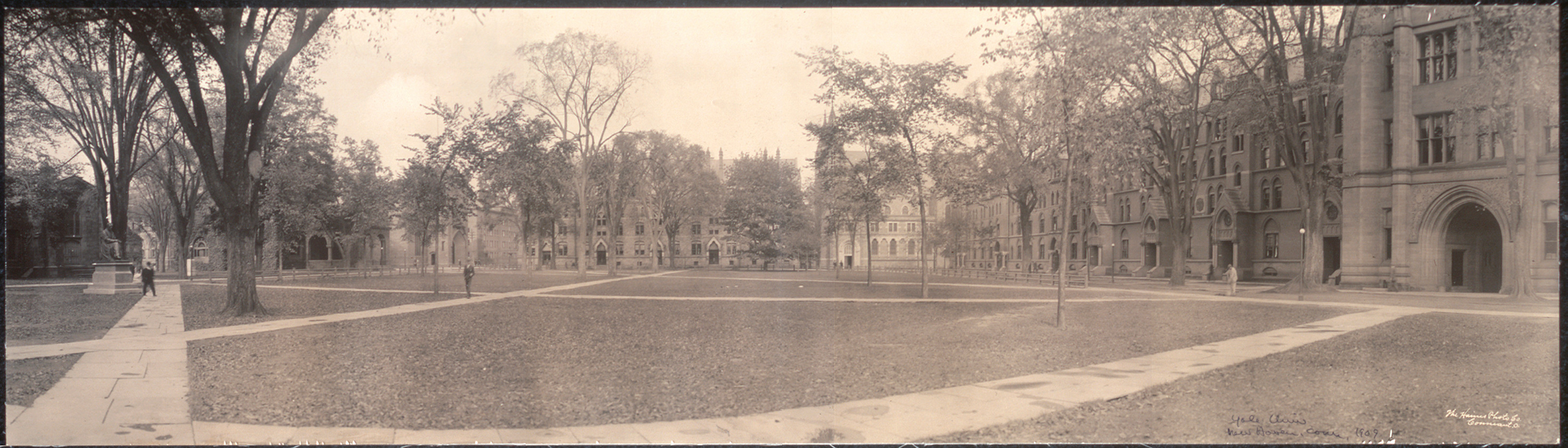 Yale University New Haven, Connecticut, 1909, 1909 — historic image