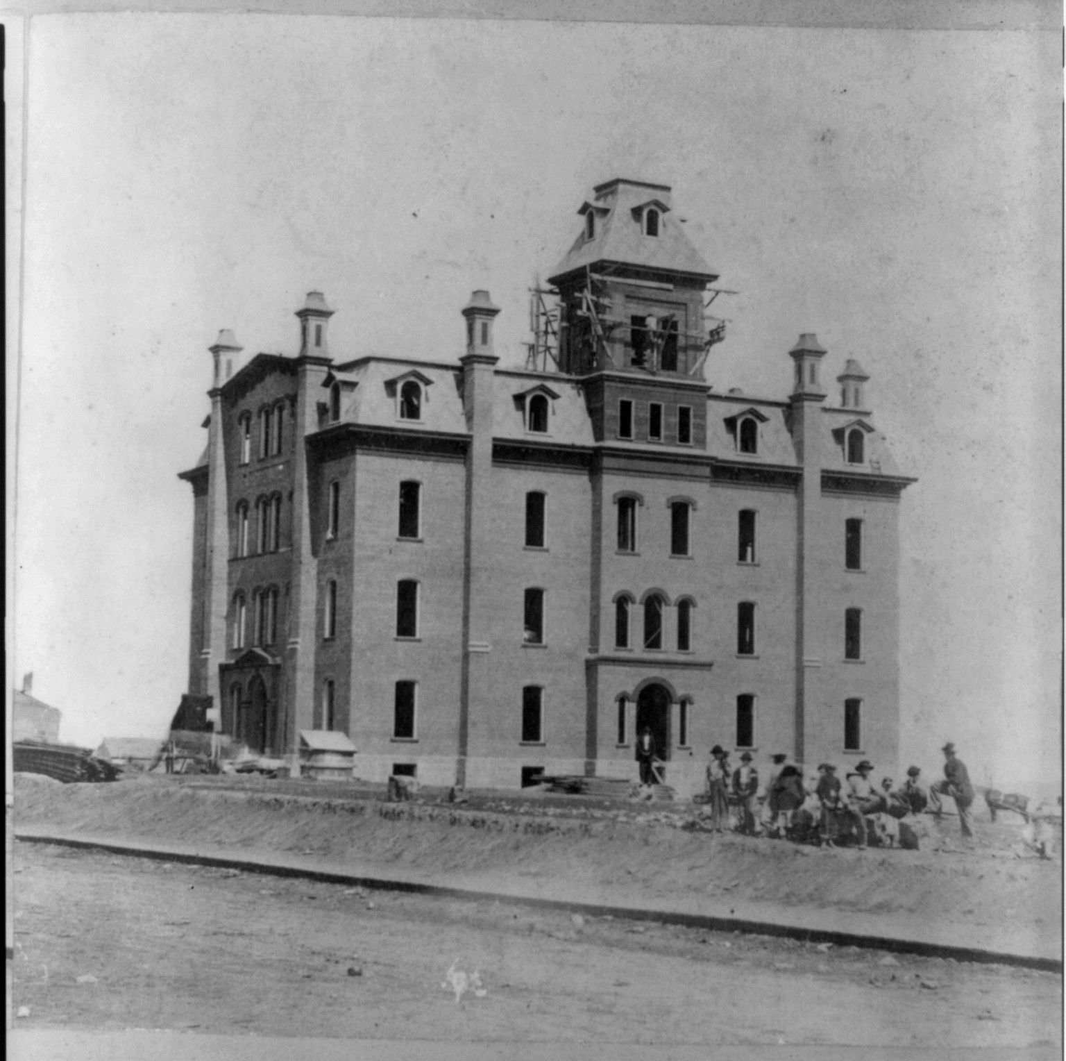 Public school, Leavenworth, Kansas, 309 miles west of St. Louis, Mo., Washington : Gardner's Photographic Art Gallery, 1867. — historic photograph