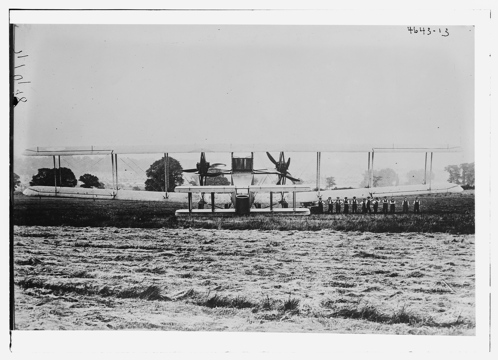 Plane British Handley Page, n/a — historic photograph