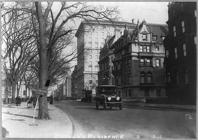 Highest priced apartment house on Fifth Ave.; house to right is Brokaw residence
