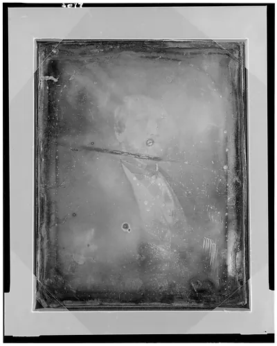 Daguerreotype portrait of an unidentified man, half length