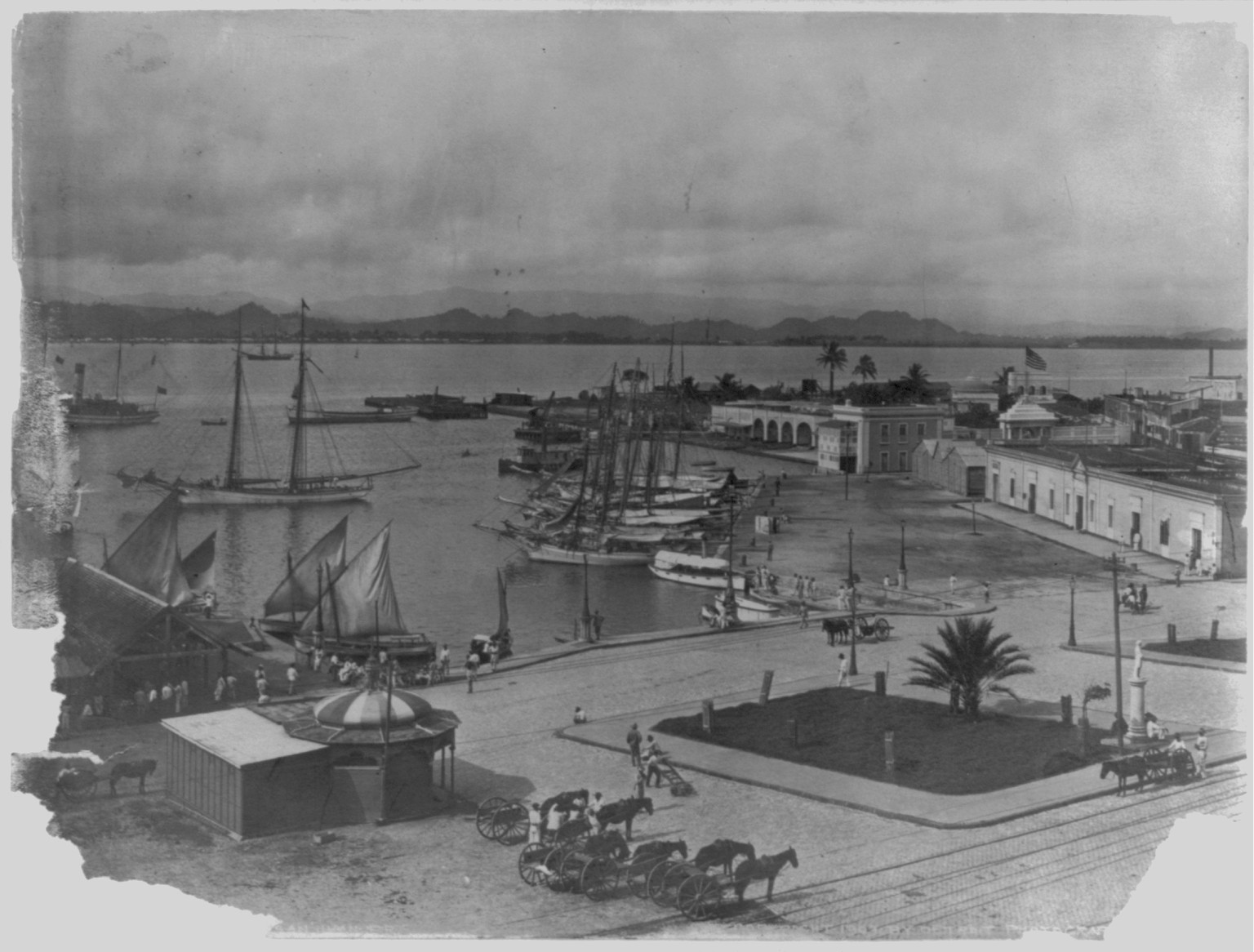[San Juan, Puerto Rico, and vicinity, 1901-1903: Boat landing and plaza] — historic photograph