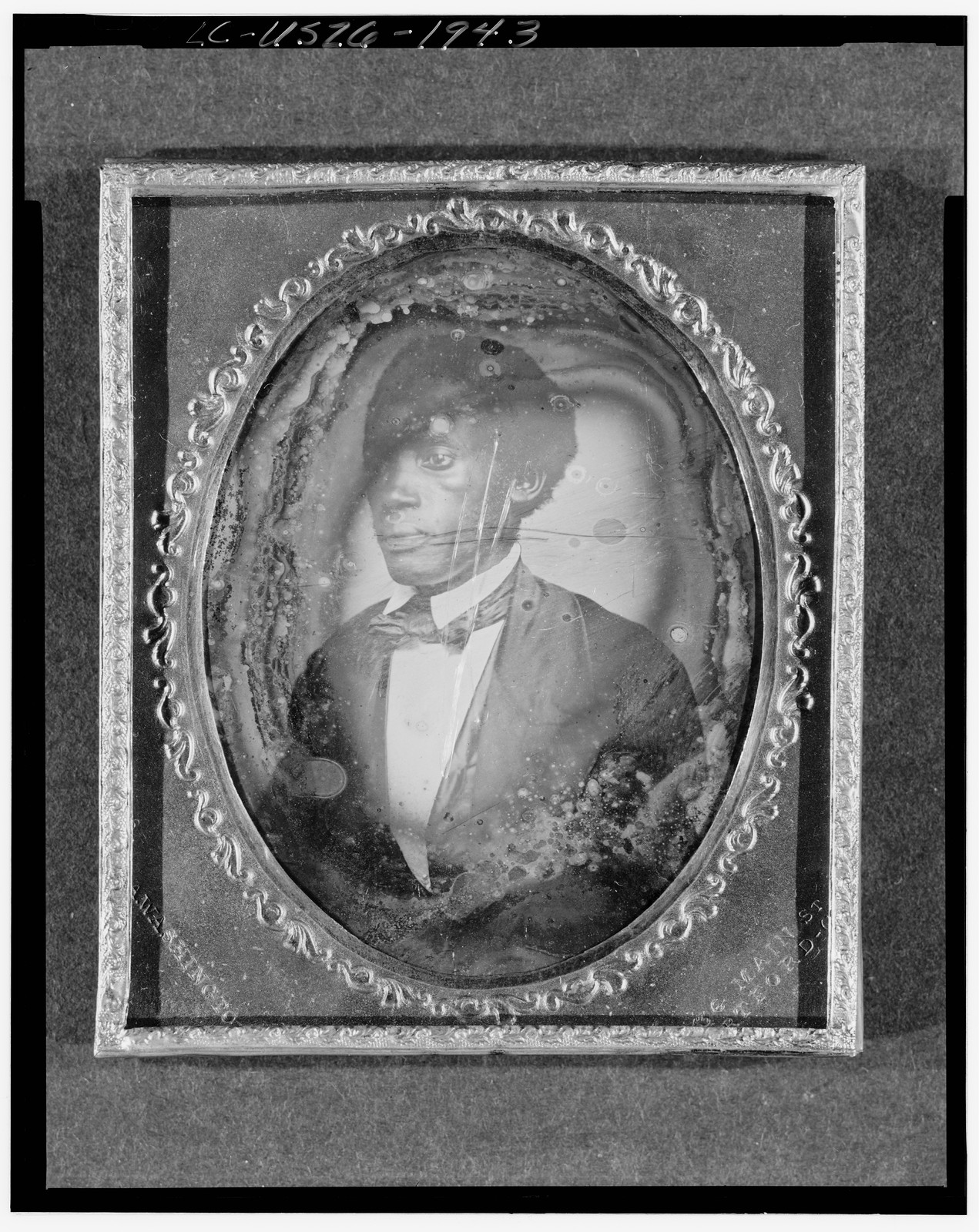 [Stephen Allen Benson, head-and-shoulders portrait, three-quarters to the left], [between 1854 and 1860] — historic photograph
