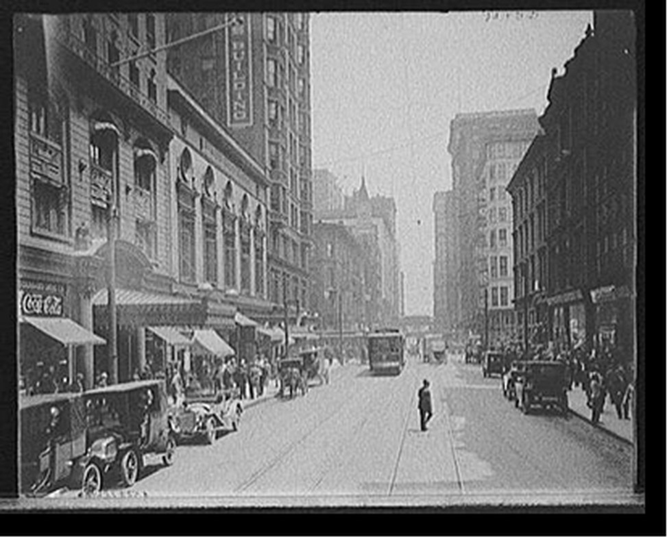 [Madison Avenue & Brevoort Hotel, Chicago, Ill.], [between 1900 and 1915] — historic photograph