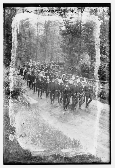 Going to Roosevelt's, 1916
