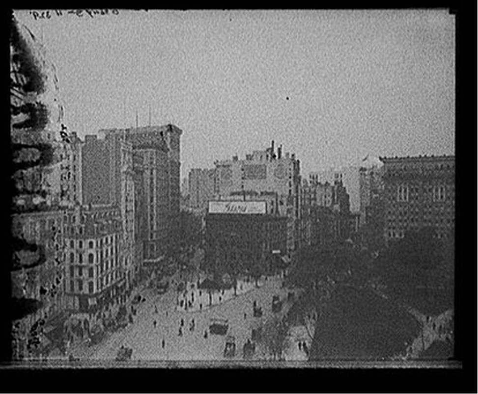 [Broadway and Fifth Avenue, New York, N.Y.], [between 1900 and 1910] — historic photograph