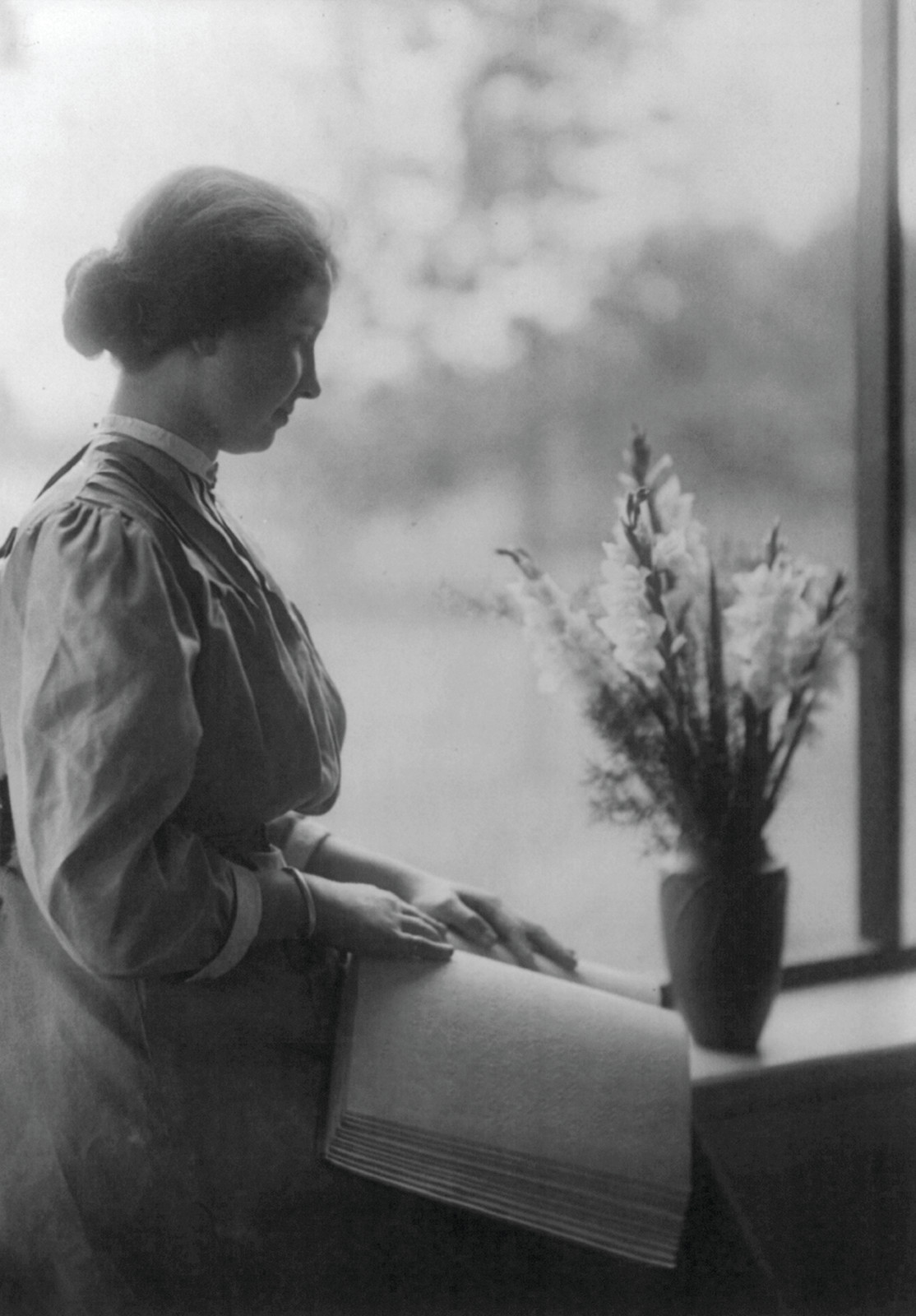 Helen Keller, 1880-1968, c. 1907 — historic photograph