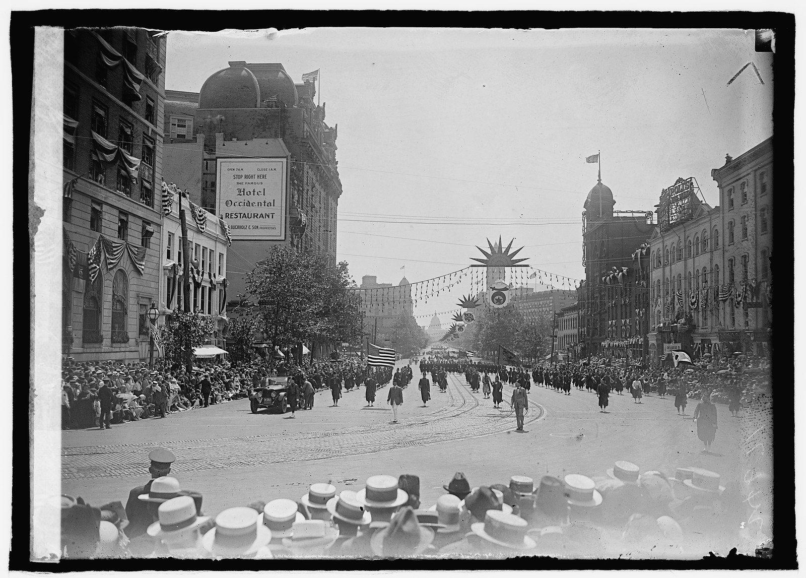 Aladdin Temple, Columbus, Ohio, 5/6/23, [19]23 May 6. — historic photograph