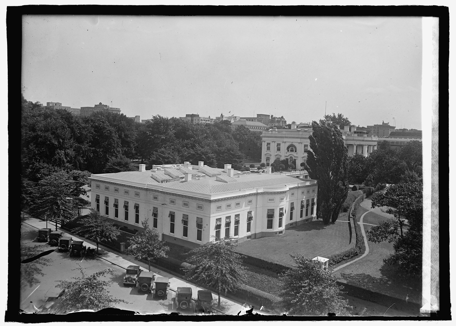 Executive offices & White House, [Washington, D.C.], [1925] — historic photograph