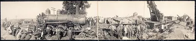 Wreck on I C R R , Farmer City, Illinois, 1909