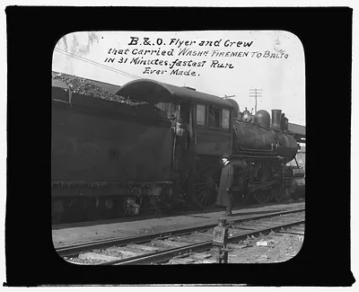 [Baltimore fire, 1904] B&O Flyer and crew that carried Wash'n. firemen to Balto. in 31 m