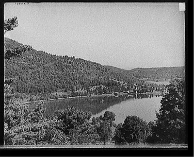 [Hearts Bay from upper cottage, Rogers' Rock, Lake George, N.Y.]