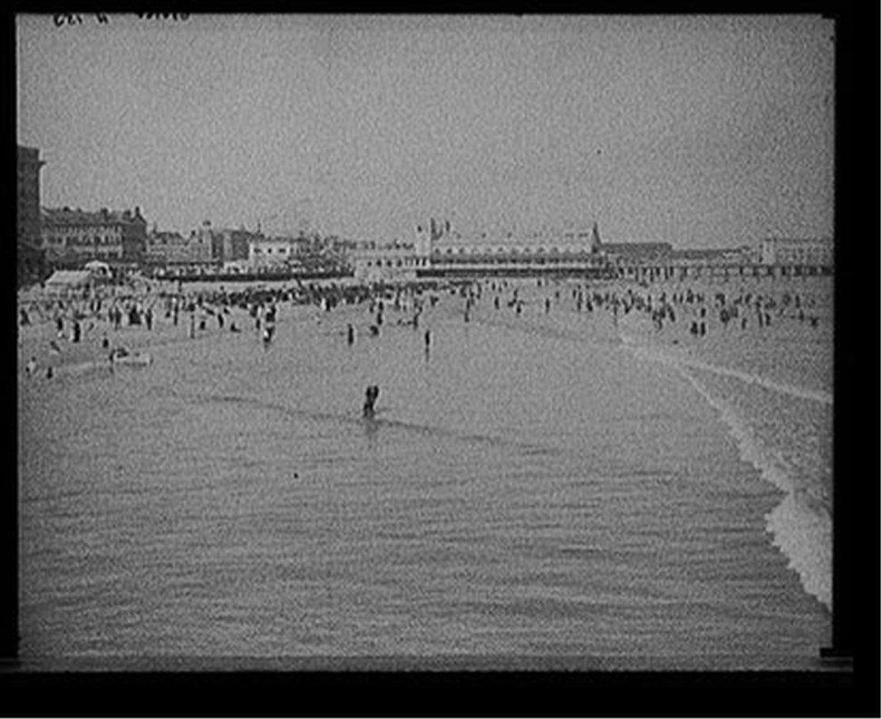 [The Beach, Atlantic City, N.J.], [between 1900 and 1910] — historic photograph