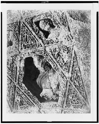 Baalbec. Sculptured blocks covering space between entablature & cella. Temple of Jupiter / Bonfils.